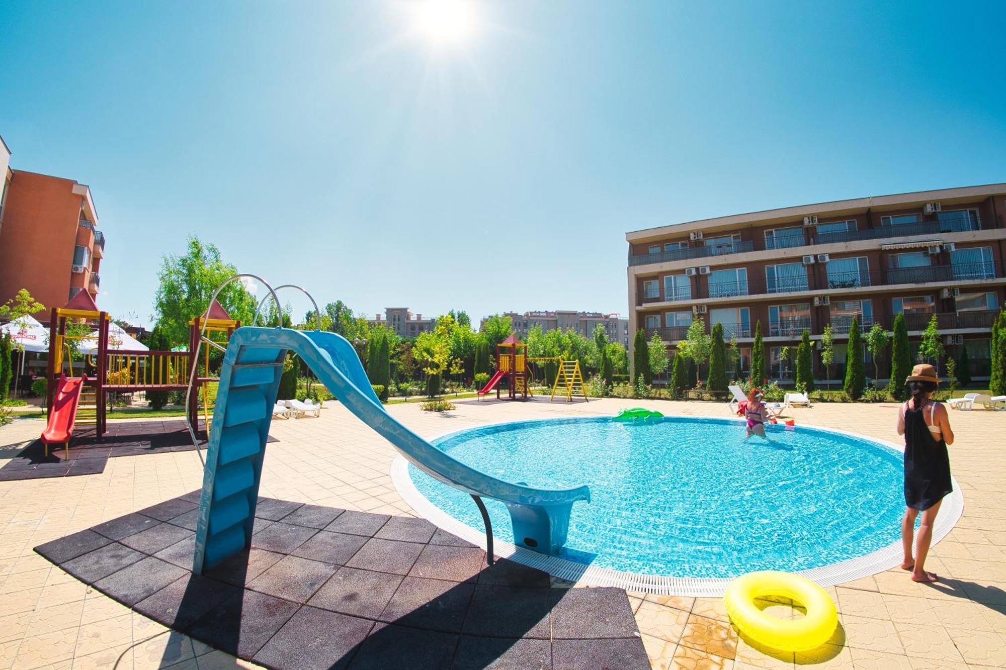 Holiday Garden Resort Sunny Beach Exterior foto